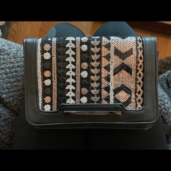 French Connection clutch - Picture 3 of 7